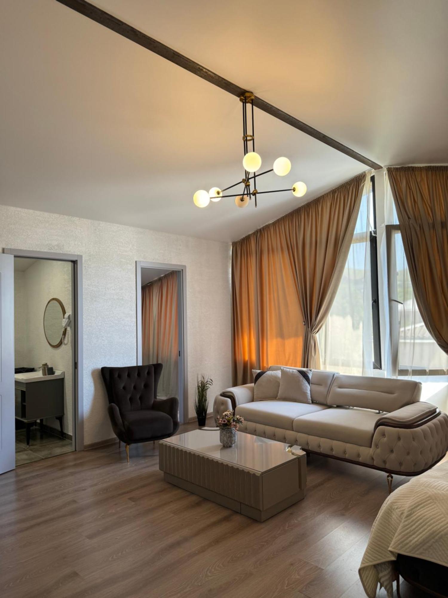 Guest House Elene Γκόρι Εξωτερικό φωτογραφία