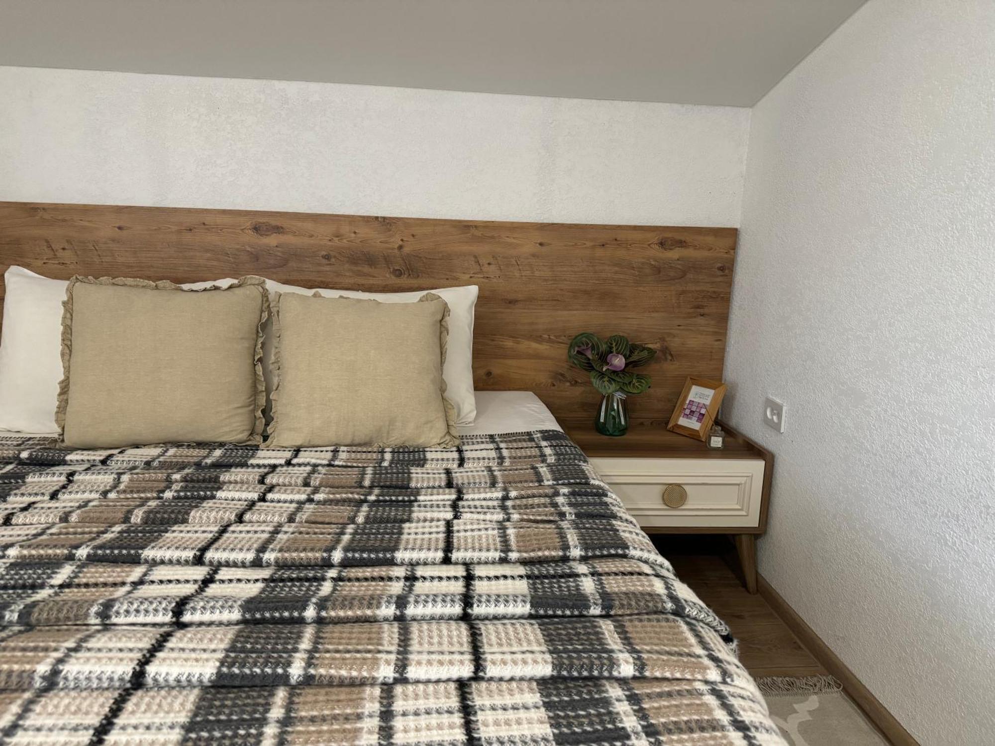 Guest House Elene Γκόρι Εξωτερικό φωτογραφία